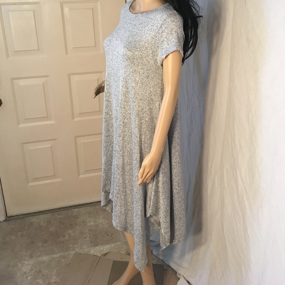 Love Kuza Shark bite hem gray dress size small - Picture 3 of 4